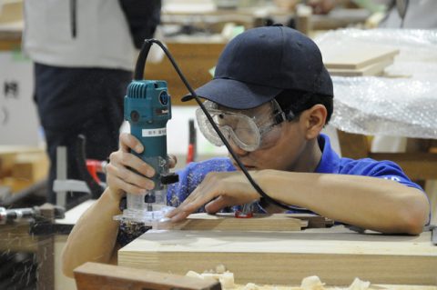 家具職種　高橋光選手